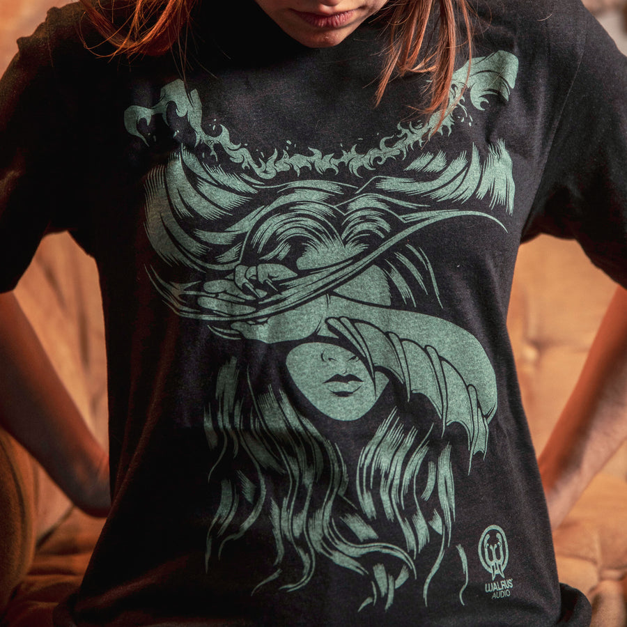 Julianna Tee