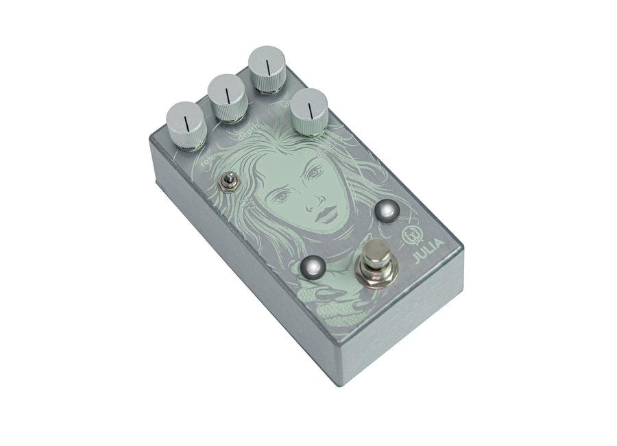Julia Analog Chorus/Vibrato V2 - Platinum Edition