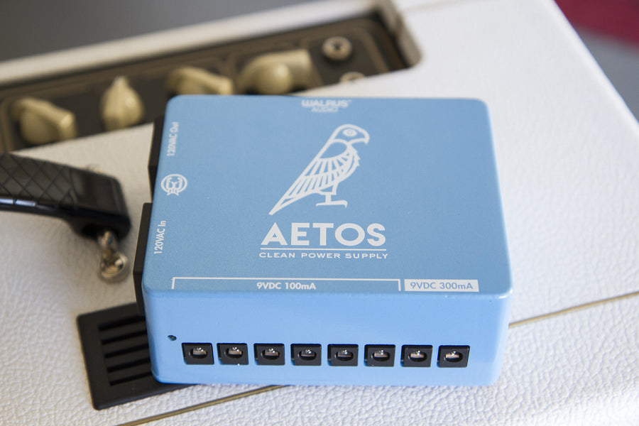 Aetos (8-output) Power Supply 120V - (Blue & White Limited)
